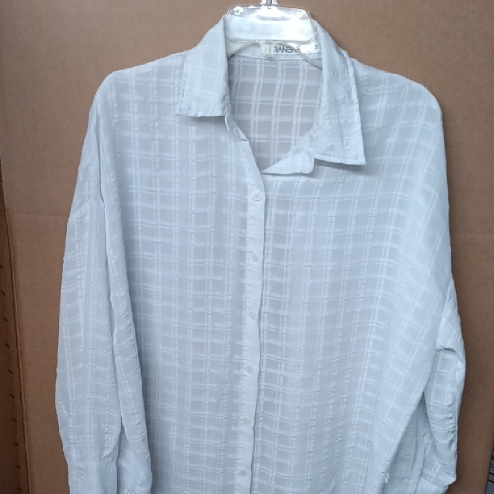 Lightweight White Textured Button-Up Blouse
